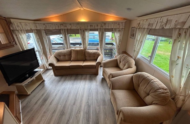 Static Family Caravan - Creebridge