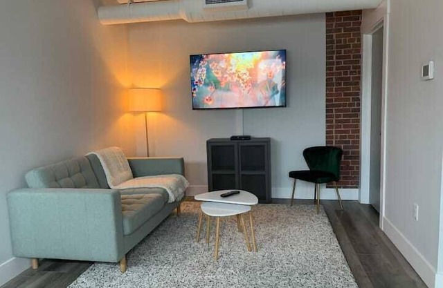 Station 1 by Terra Trust Hospitality Suite 102