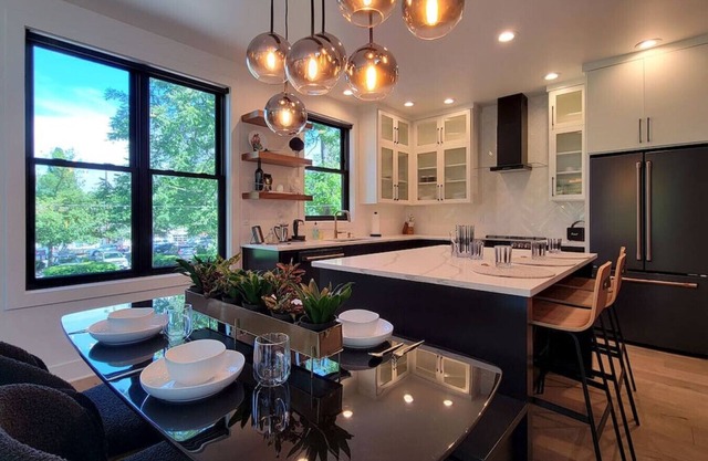 Station House Suite A