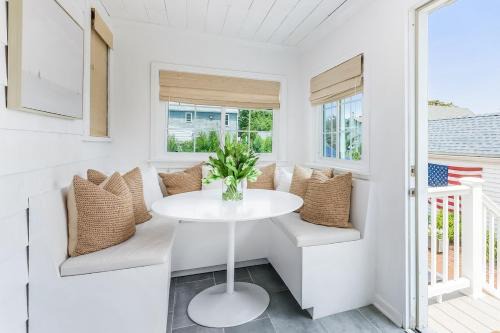 Stay at Black Rock Harbor