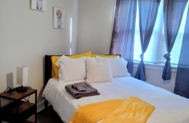Stay at this Cozy 3 bedroom 2 bathroom home that caters to Females only.