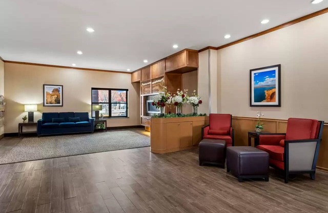 Stay in Comfort & Style – 4 Spacious Units in Roswell for Your Perfect Getaway!