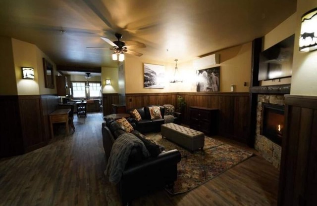 Stay in Glacier National Park @ Apgar Lookout Retreat, Suite 2