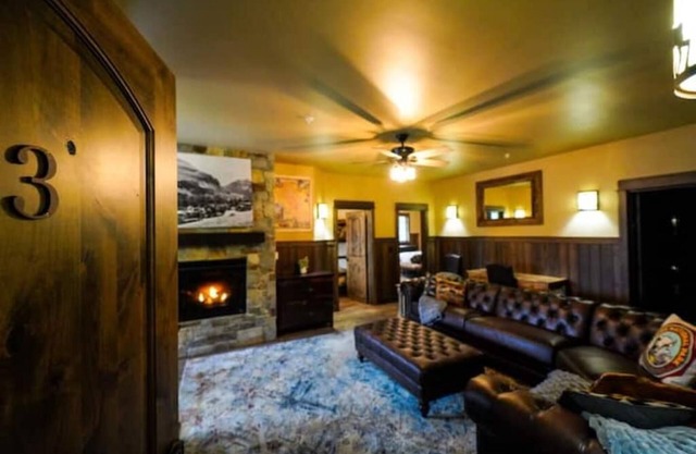 Stay in Glacier National Park @ Apgar Lookout Retreat, Suite 3
