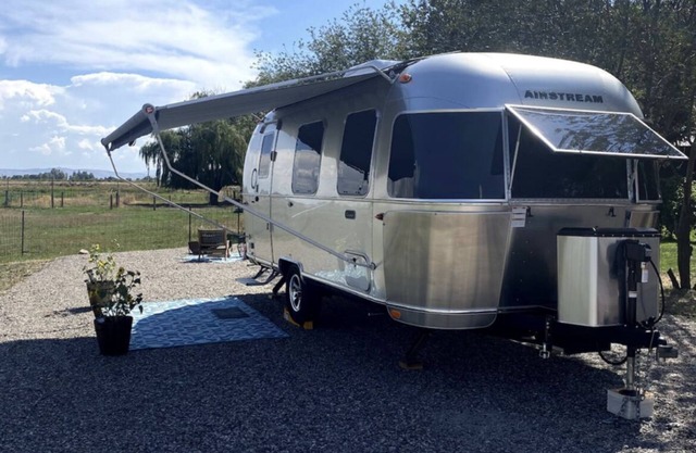 Stay in style at a hobby farm!