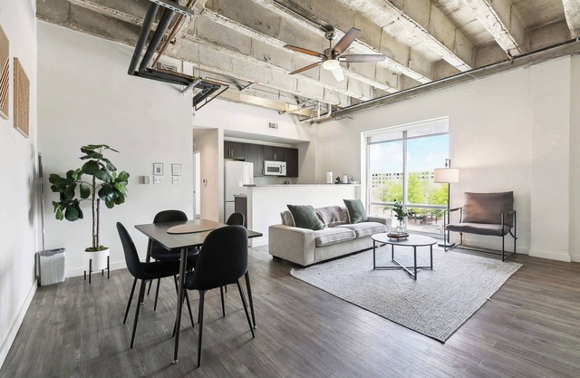 Stay in the Heart of Downtown!