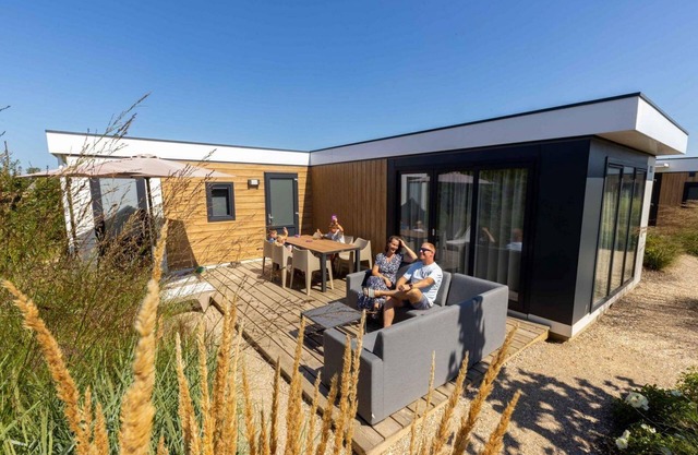 Verbleiben Sie in der modernen und geräumigen Zonneweelde Lodge und sind in kürzester Zeit am Strand