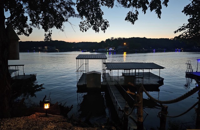 Stay, Play, Getaway. Beautiful Lake Front Home-Large private dock & boat-slip