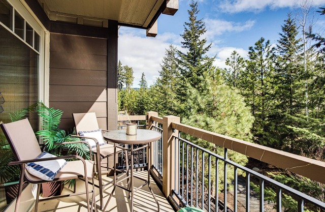 Hike, Ski & More: Cle Elum Resort Condo