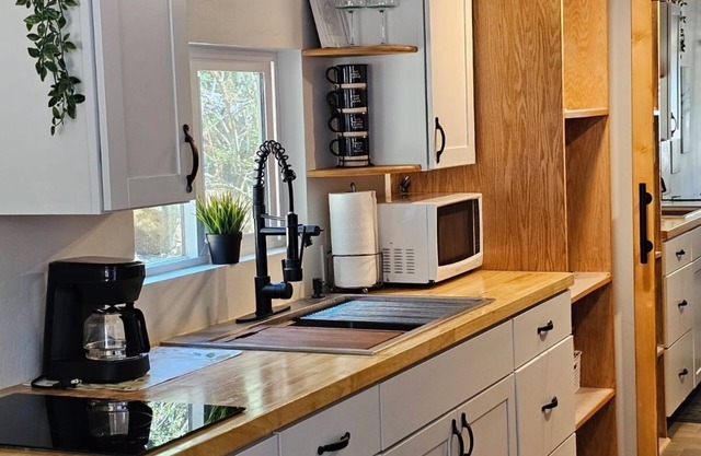 Stay Tiny Palomar Tiny Too, Tiny Home Palomar Mountain 5 Casinos/Wine nearby