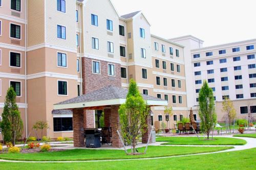 Staybridge Suites Syracuse Liverpool by IHG
