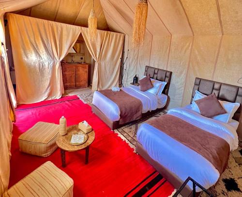 Staying Desert Luxury Camp