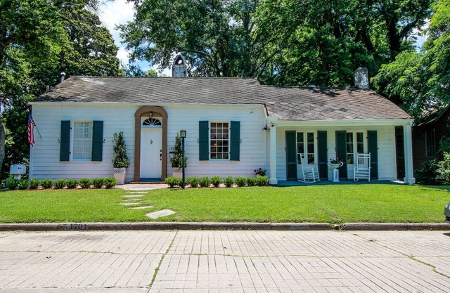 Steele Cottage