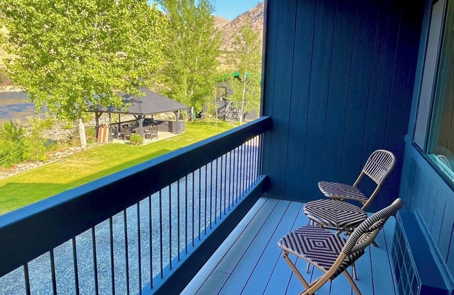 Steelhead Lodge