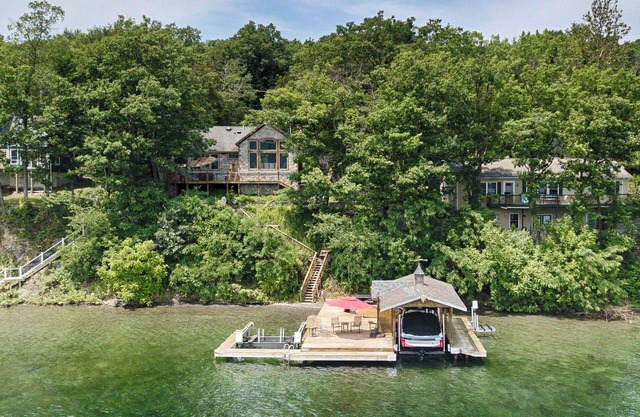 Steinnhus: Luxury Lake Home on Keuka Lake