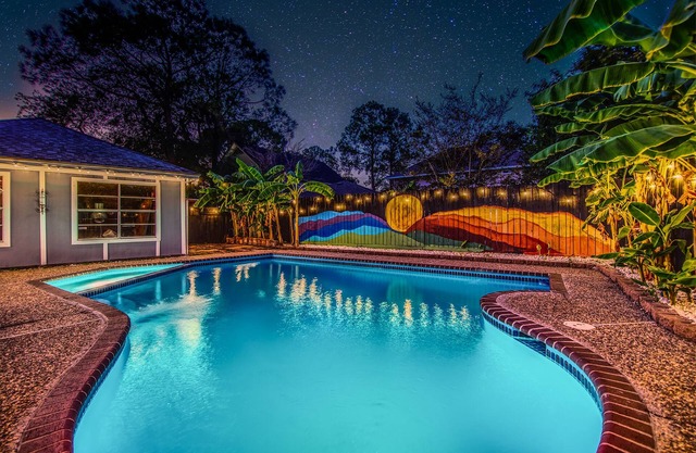 Stella Artistic 4BRs home- amazing pool-Energy Corridor, Asian town-Houston