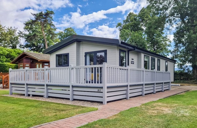 Step into Atlas Oakwood Lodge and experience a new level of luxury.