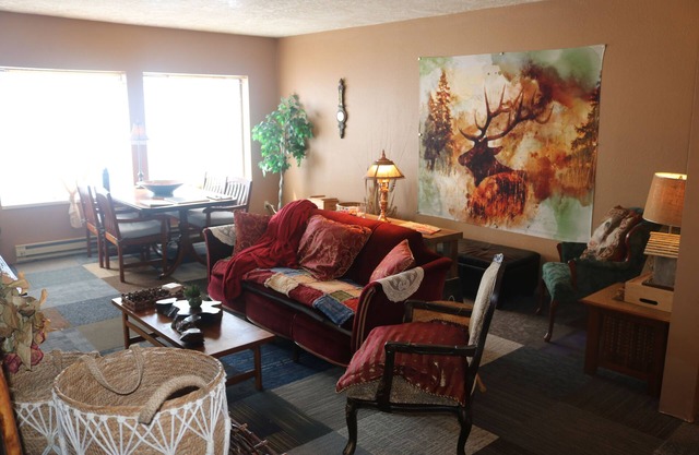 “Step into Timeless Charm: Discover the Vintage Sanctuary of Toledo, Oregon"