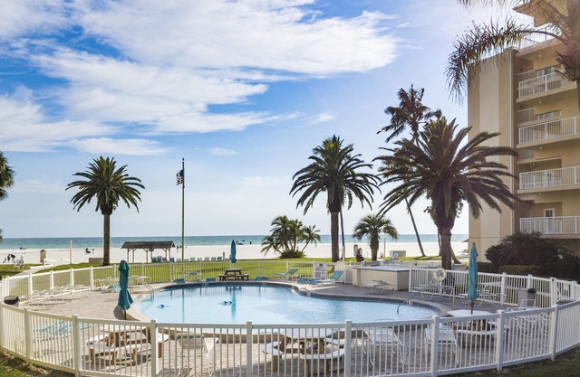 Steps away from the #1 beach! Spectacular views on the GIANT balcony!