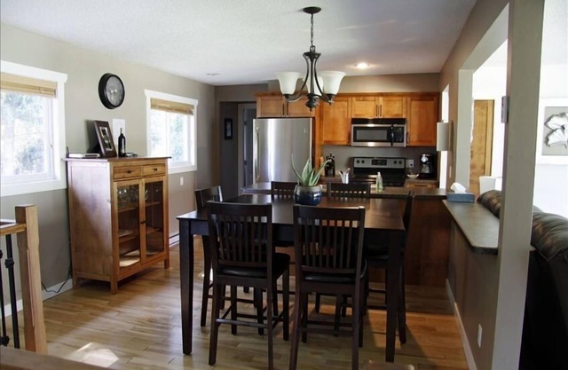 Nur wenige Schritte vom Shuswap Lake 'Blind Bay Vacation Rental' entfernt