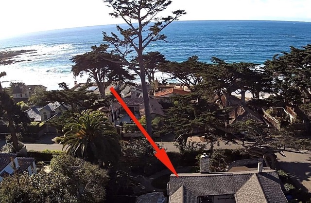 Steps to Beach- Ocean views - Dog Friendly