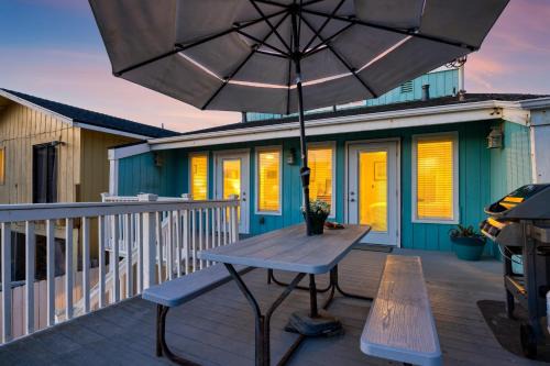 Steps to Beach w PatioDeck Foosball Happy Bottom Beach House by AvantStay