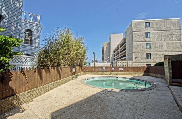 Steps to the Beach! 2nd Floor Condo w/ Pool, Balcony & Walk to Downtown Rehoboth