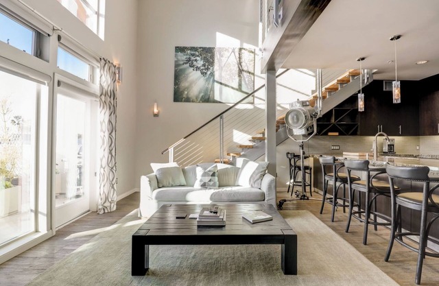 Steps to the Beach – Downtown Encinitas Townhouse
