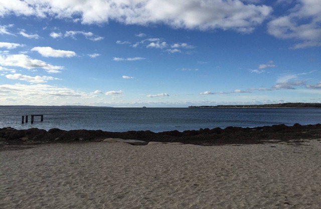Schritte bis zum Strand. Zu Fuß zu allen Falmouth zu bieten hat