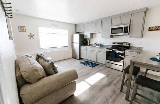 Steps to the Pacific Ocean! Fully Remodeled...