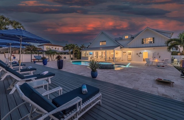 Steps to Vanderbilt Beach, Sleeps 13, Resort-Style Backyard