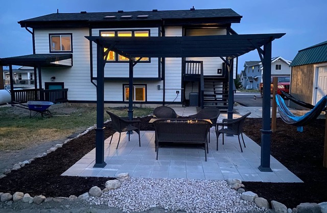 Stevens Lake Lodge - Renovated Home in Bear Lake