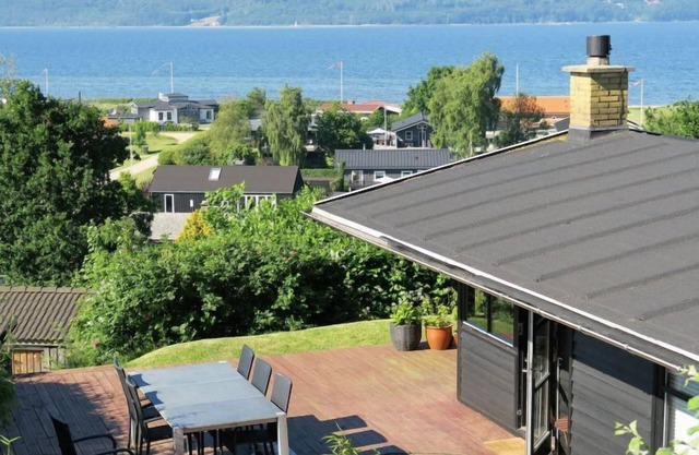 "Stjerne" - 300m from the sea by Interhome