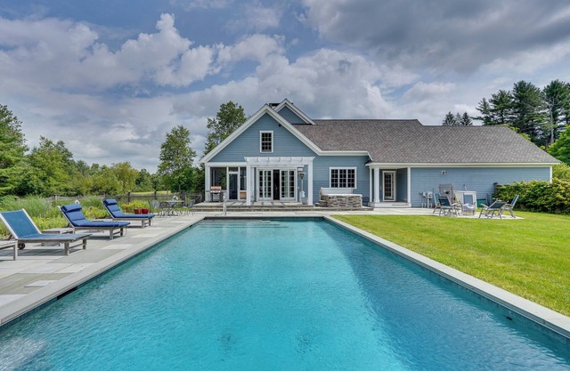 Stockbridge Retreat w/ Pool & Hot Tub!