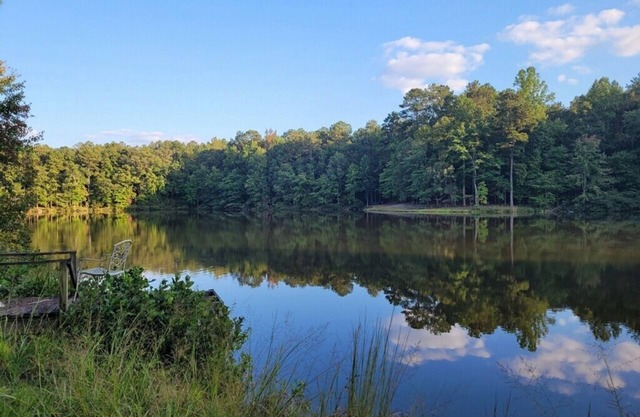 Stockbridge Secret Oasis with Lake View