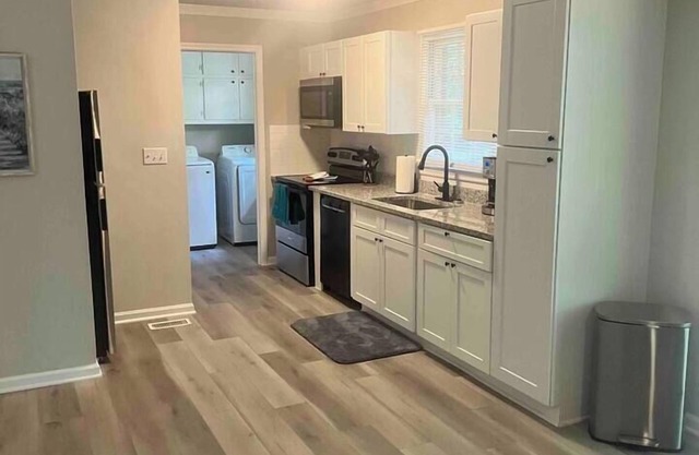 Stockbridge Single Story Three Bedrooms On Peaceful Cul-De-Sac