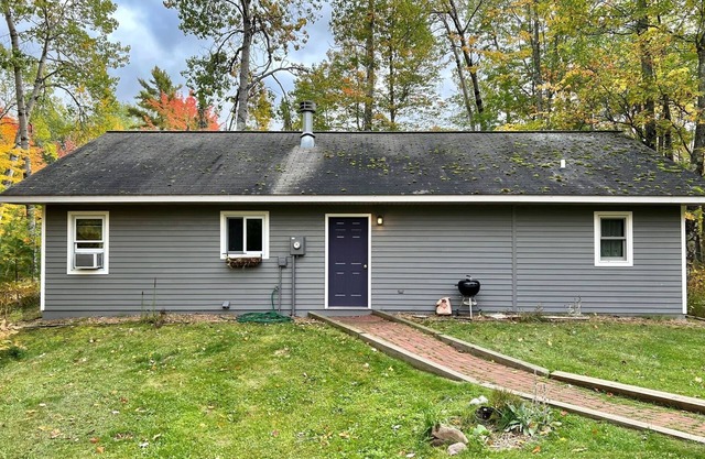2 Schlafzimmer 2 Bad Cottage Neslted im Wald