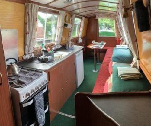Stone - Boat - Sleeps 4 - Pet Friendly - 85ws