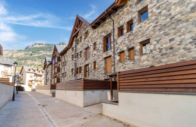 Wohnung in Benasque mit Gaskamin