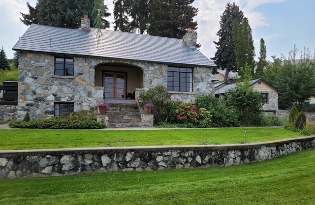 Stone House at Callan Cellars Chelan!
