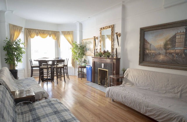 Stone Mansion 10-20 Betten Kostenloses Parken in der Nähe von Lake, Red Line und Wrigley