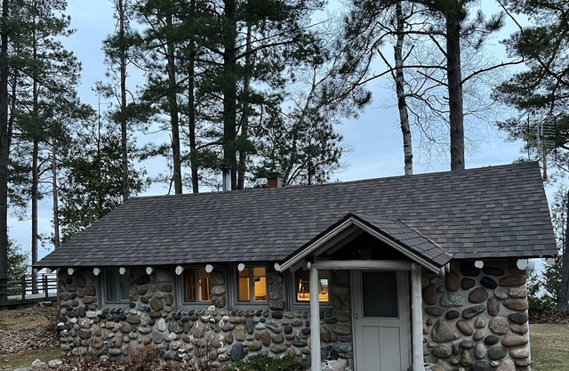 Stonecliffe Cottage am Huronsee