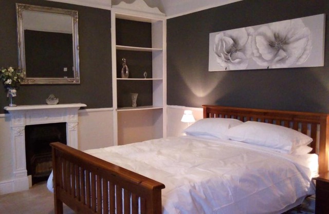 Stonehouse Apartment