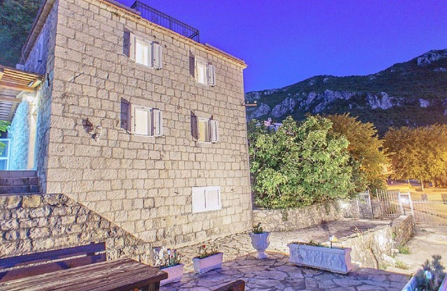 Stonehouse Danilo - separate rooms available for rent: Please ask!