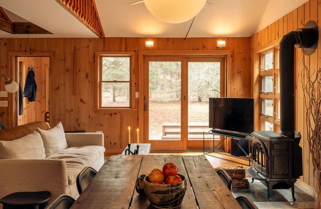 Stony Clove by Summer - Artisan Cottage with Hot Tub
