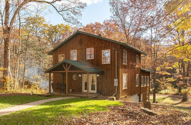 OVR's Lodge auf dem Stony Creek! Warme und authentische MOUNTAIN LODGE! Whirlpool!