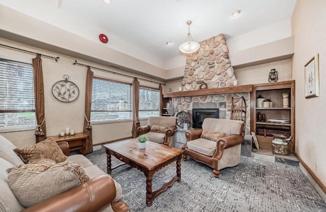 Stony Plain Inn & Suites