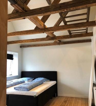 Stor villa med privat have