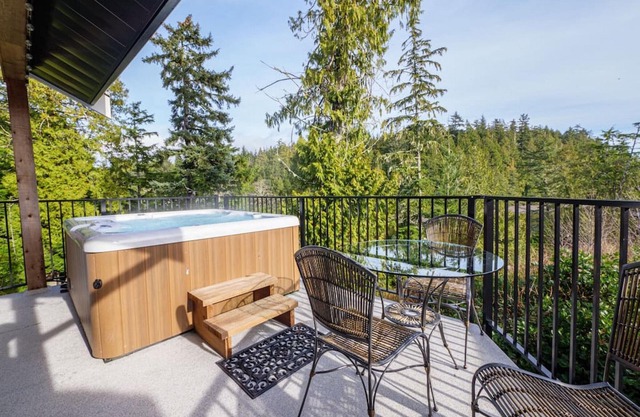 Storm Bay | Family Home with Hot Tub & Inlet View