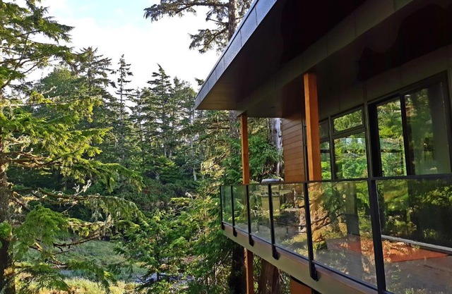 Storm Cove Suites